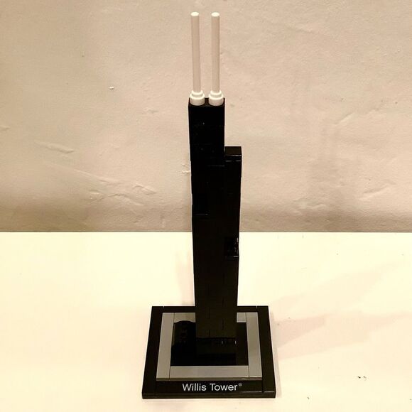 LEGO 21000 WILLIS AKA SEARS TOWER (2008) - 1st EDITION RETIRED ULTRA RARE - Picture 2 of 7